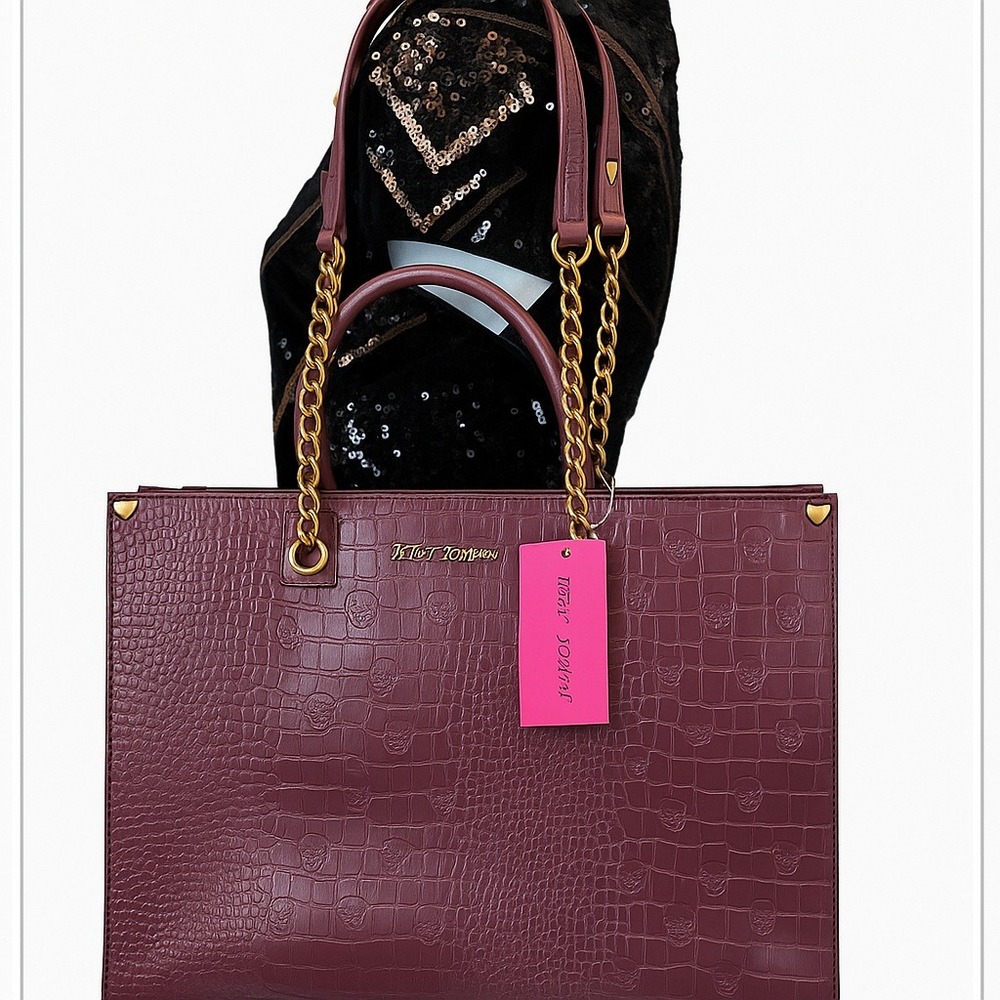 Betsey‎ Johnson Plum Skull Embossed Croc Tote Bag – Gold Chain Straps – NWT